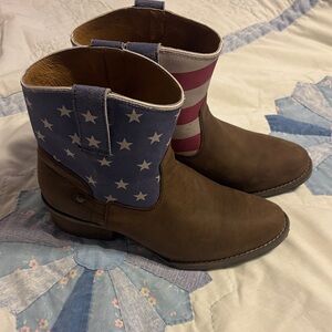 NWT Brown Ankle Boots with American Flag Design